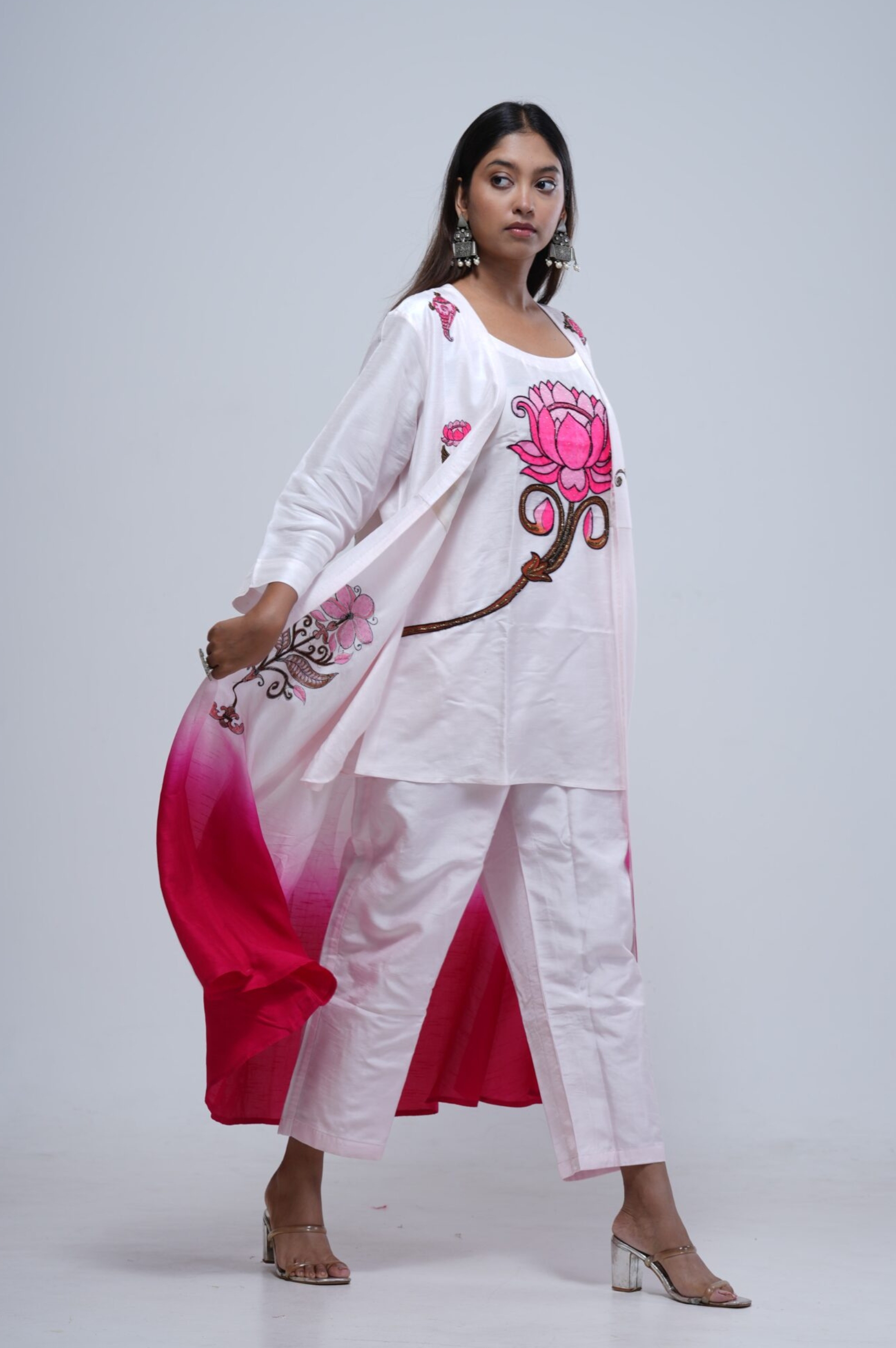 Elegant Three-Piece Set with Embroidery thumbnail