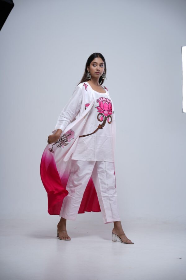 Elegant Three-Piece Set with Embroidery